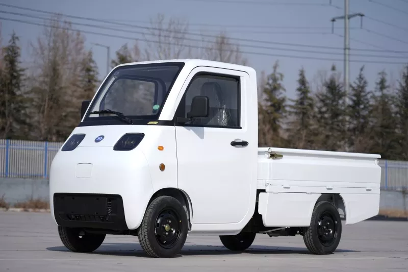 Why Should You Choose a Mini Electric Vehicle for Daily Travel?