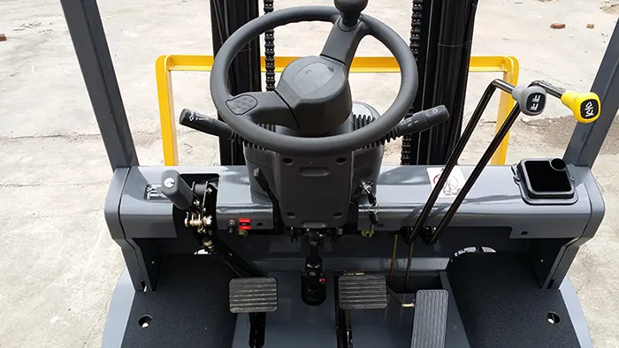 3ton Diesel Forklift with Attachment Paper Clamps (FD30T)