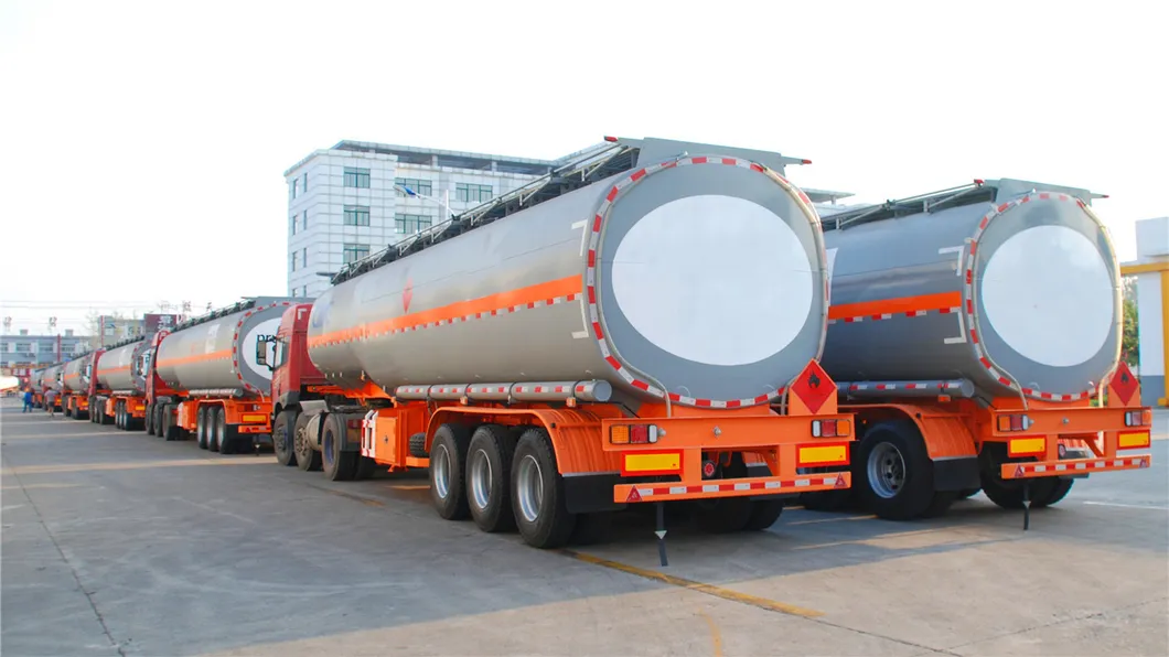 54000L 4 Axles Lift Fuel Tanker Trailer Fuel Oil Tanker Transport Trailer for Sale