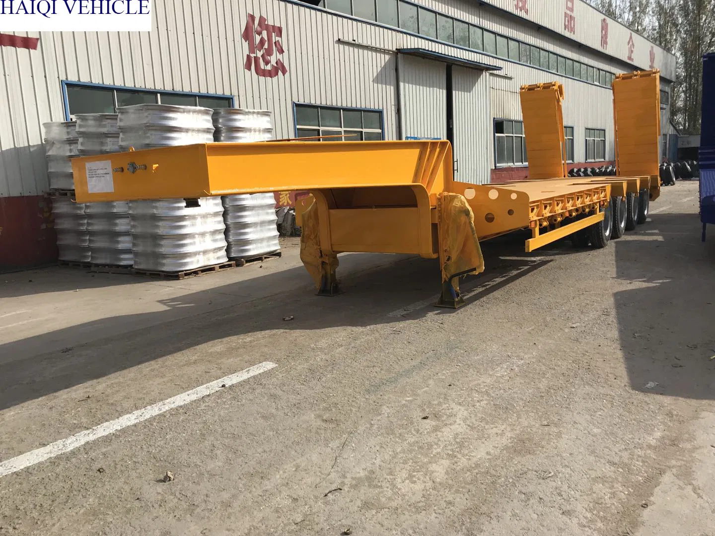 70ton/80ton/ 90ton /100ton Lines Low Bed Semi Trailer with Good Payload