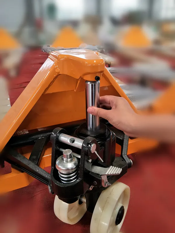 China Factory Produced 2 Ton or 3 Ton Hydraulic Hand Pallet Truck with Competitive Price