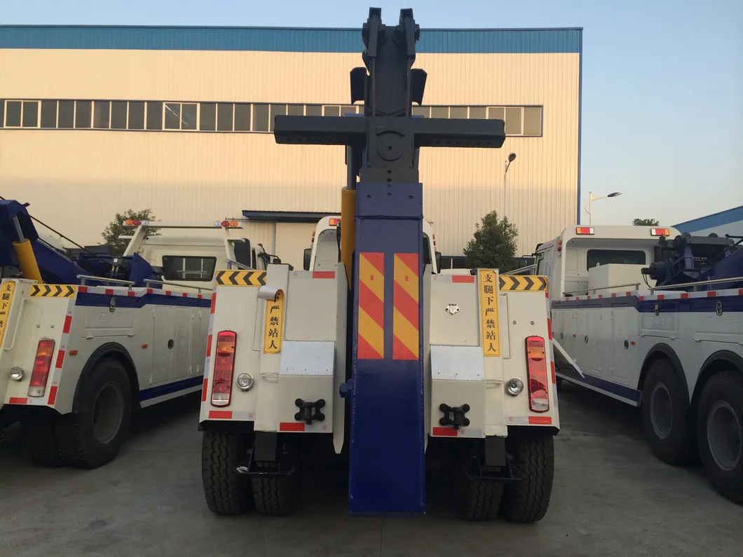 China Heavy Duty Road Towing Rotator Wreckers Truck for Sale