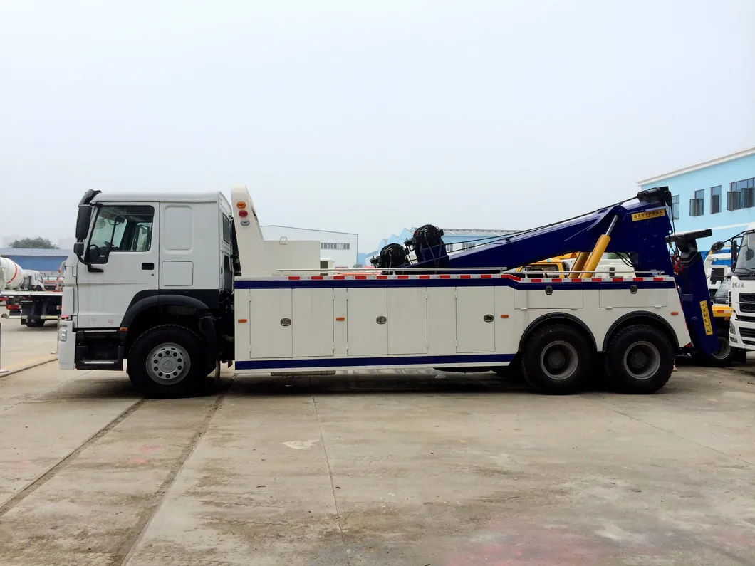 China Heavy Duty Road Towing Rotator Wreckers Truck for Sale