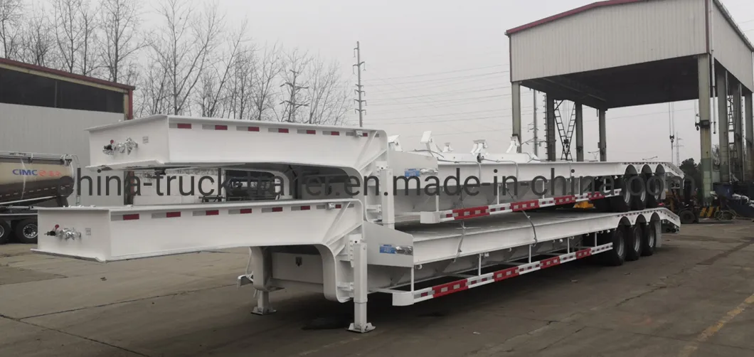 Cimc 3 Axles Low Bed Trailer 70 Tons Excavator Transport Trailer for Algeria