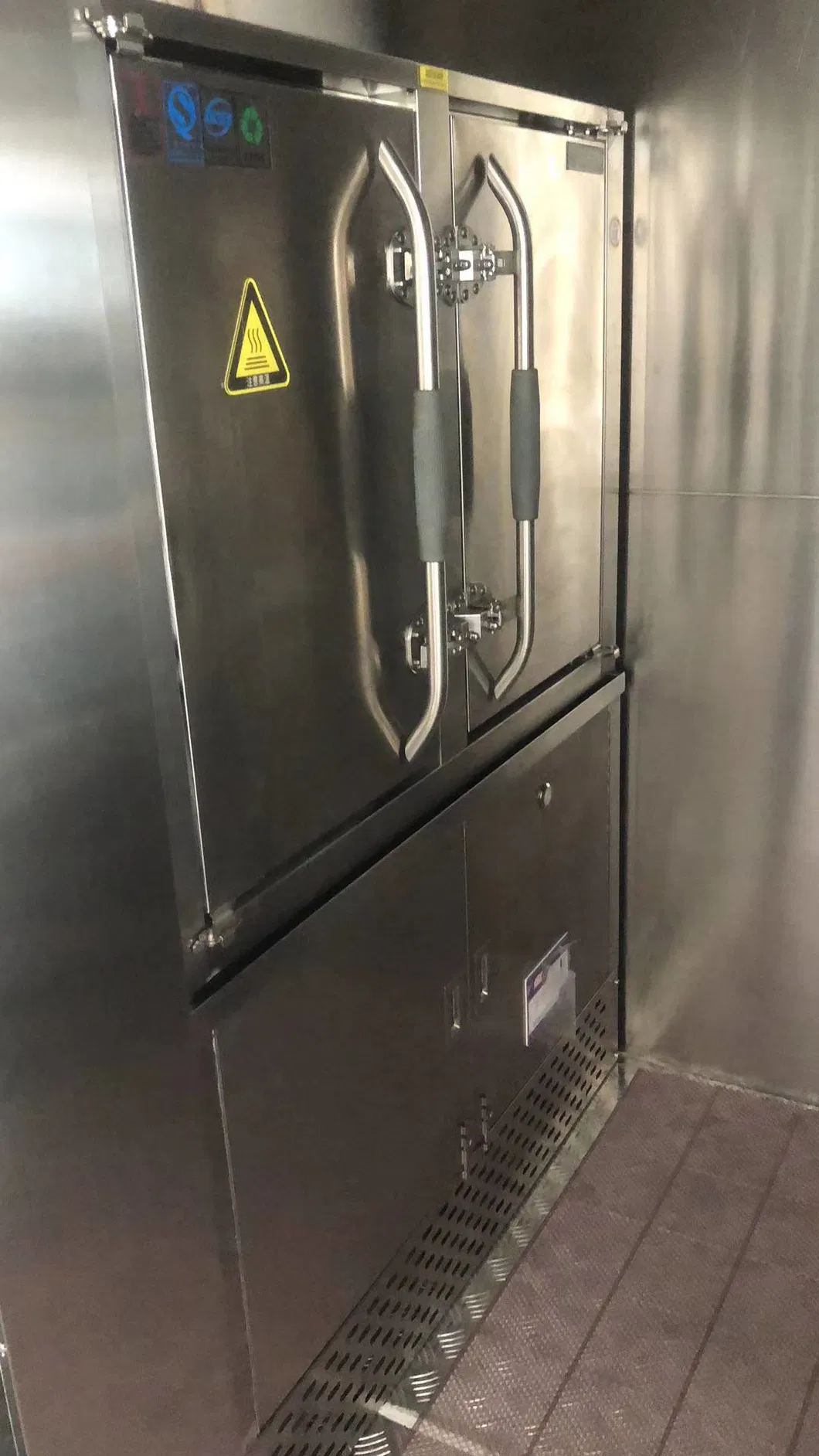 Cusomized Dongfeng Outdoor Police Mobile Kitchen Food Trucks