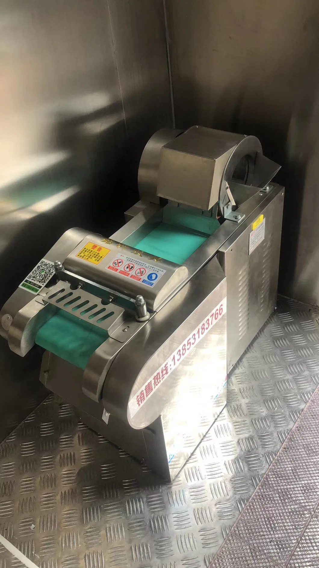 Cusomized Dongfeng Outdoor Police Mobile Kitchen Food Trucks