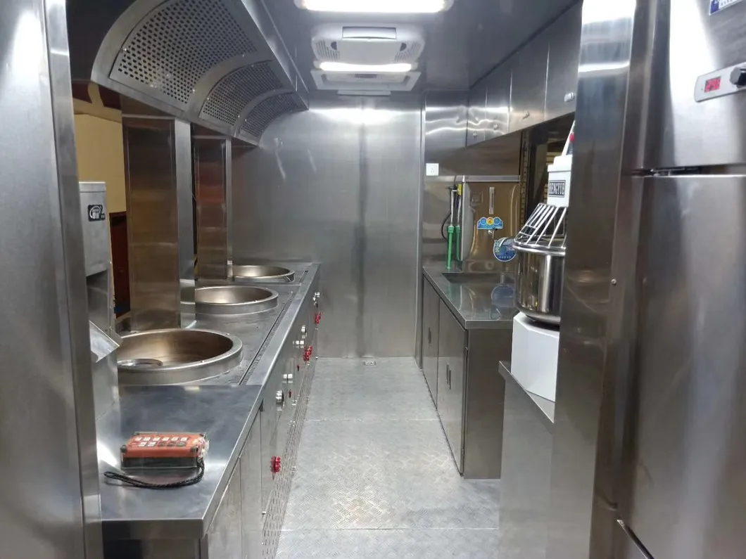 Cusomized Dongfeng Outdoor Police Mobile Kitchen Food Trucks