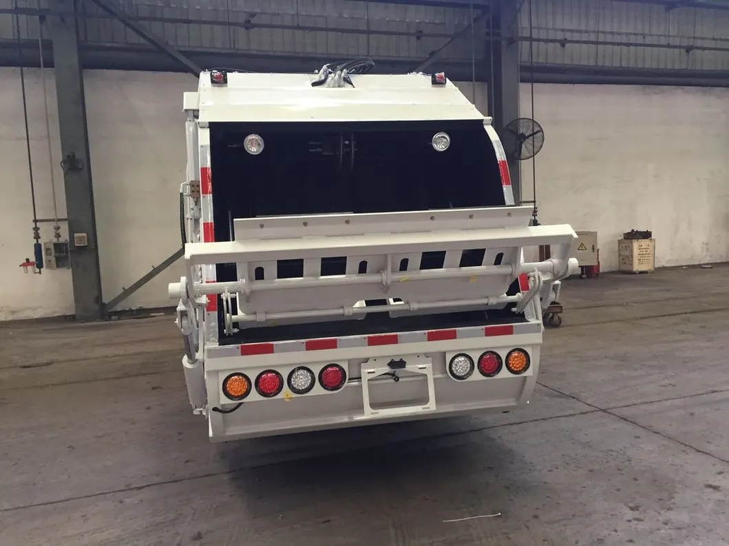 Euro II Rhd JAC 5cbm 5000 Liters Fully Sealed Garbage Compactor Truck
