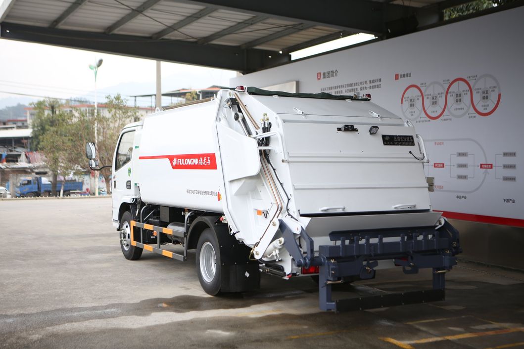 Fulongma 6.5cbm Chinese Supplier Rear Load Sanitation Garbage Truck