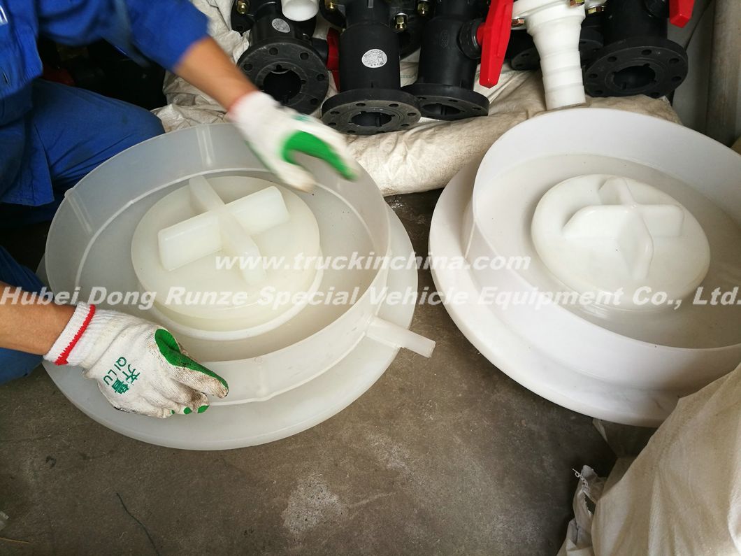 HCl Acid Tanker for Transport Hydrochloric Acid, Hydrochloride, Hydrogen Chlorate, Sodium Hydroxide, Acrylic Acetic Acid, 19m3-33m3 Steel Lined LLDPE