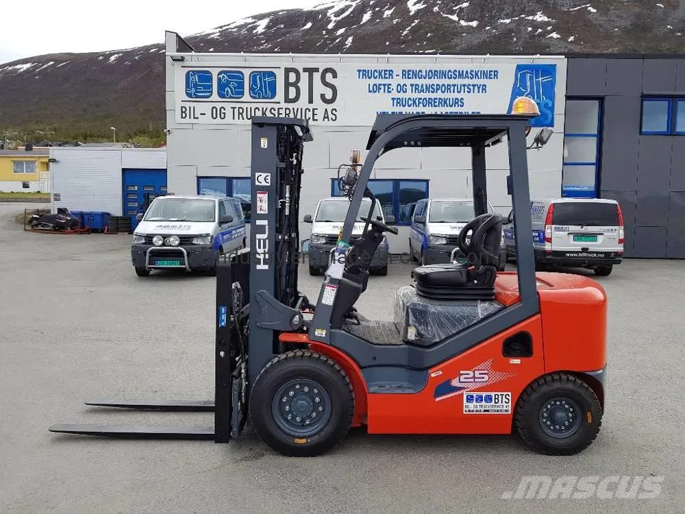Heli 2.5 Ton Cpcd25 Manual New Forklift Trucks with Clamp