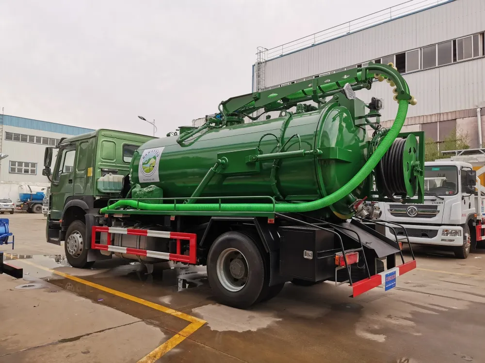 HOWO 4X2 10000L 10cbm Sewage Vacuum Truck Sewage Suction Truck Fecal Suction for Sale