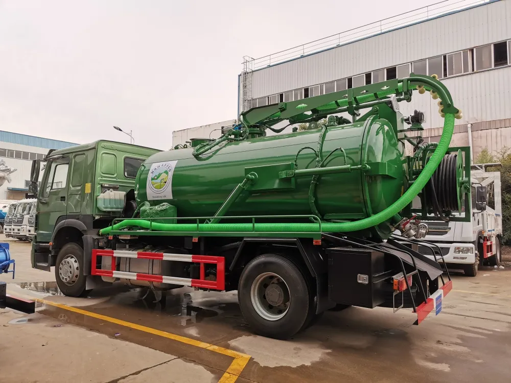 HOWO 4X2 10000L 10cbm Sewage Vacuum Truck Sewage Suction Truck Fecal Suction for Sale