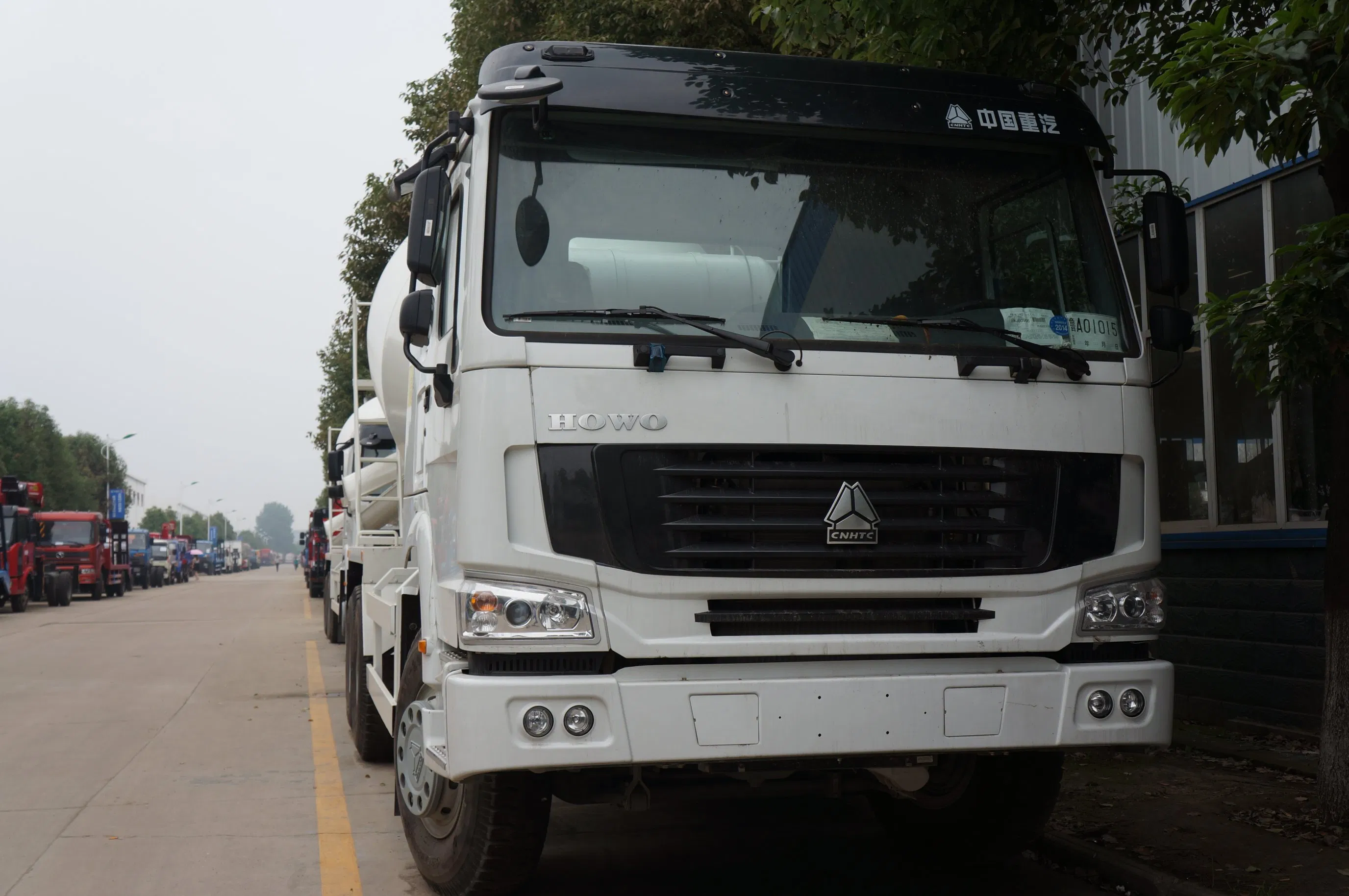 HOWO 4X2 LHD 5m3 130HP Euro-3 Concrete Mixer Truck