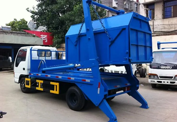 Japan Brand Isuzu 4X2 Small Garbage Truck Dimension Swing Arm
