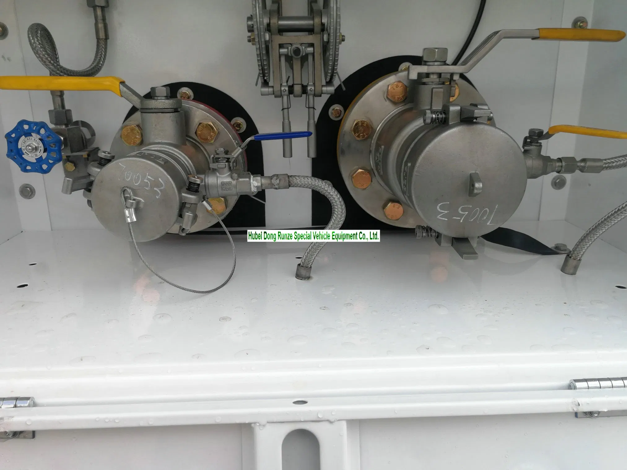 LPG Filling Bobtail Tanker 25tons Gas Tanker Trailer with Pump