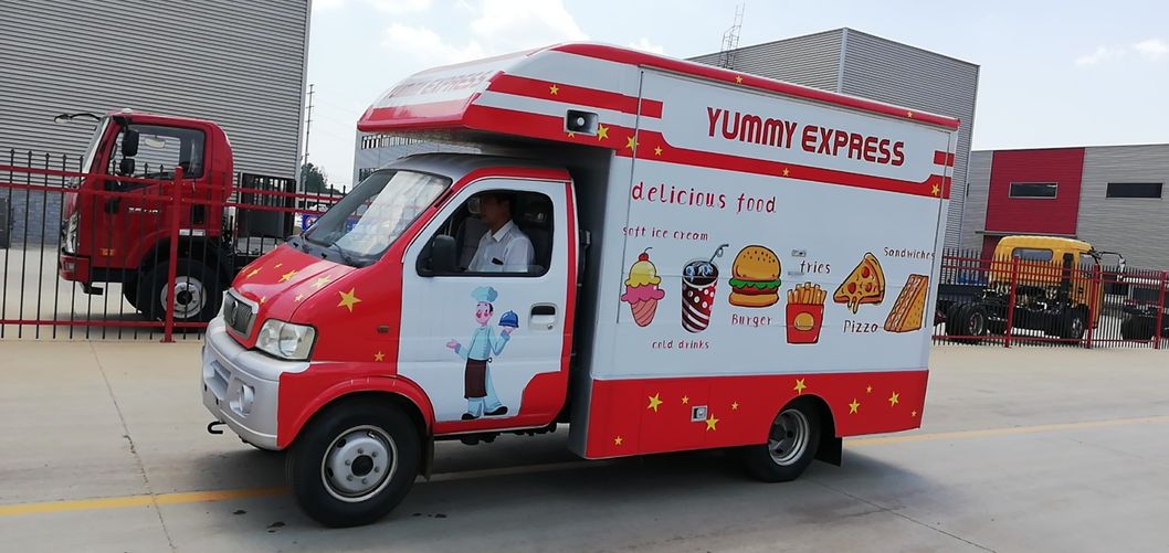 Mobile Hot Dog Carts/ Fast Food Truck/Food Vending Van Truck