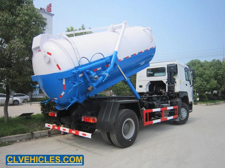 Sinotruk HOWO 10cbm 6 Wheelers Sewage Vacuum Cesspool Suction Truck