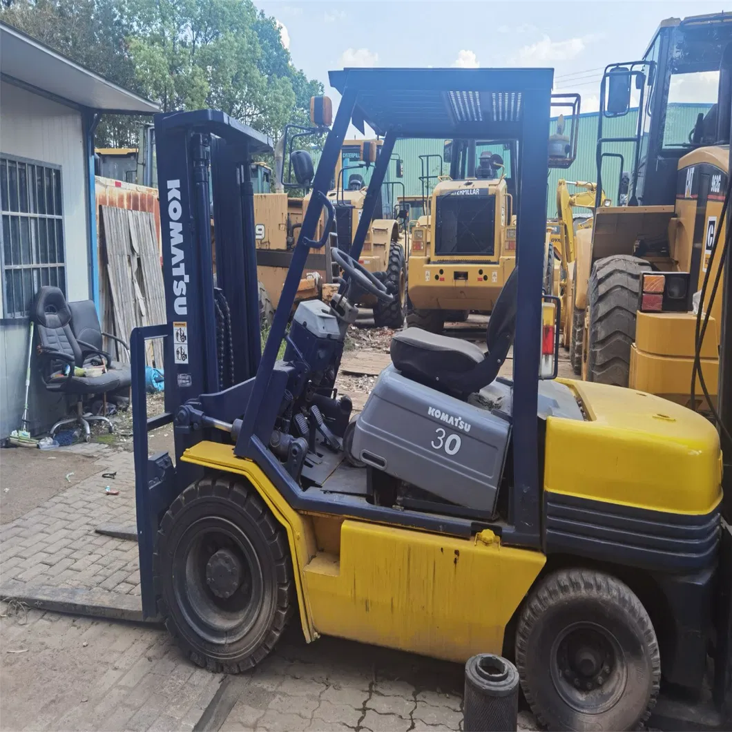 Used 3ton Mini Komatsu Forklift Fd30 Is on Hot Sale Fd40 Fd20