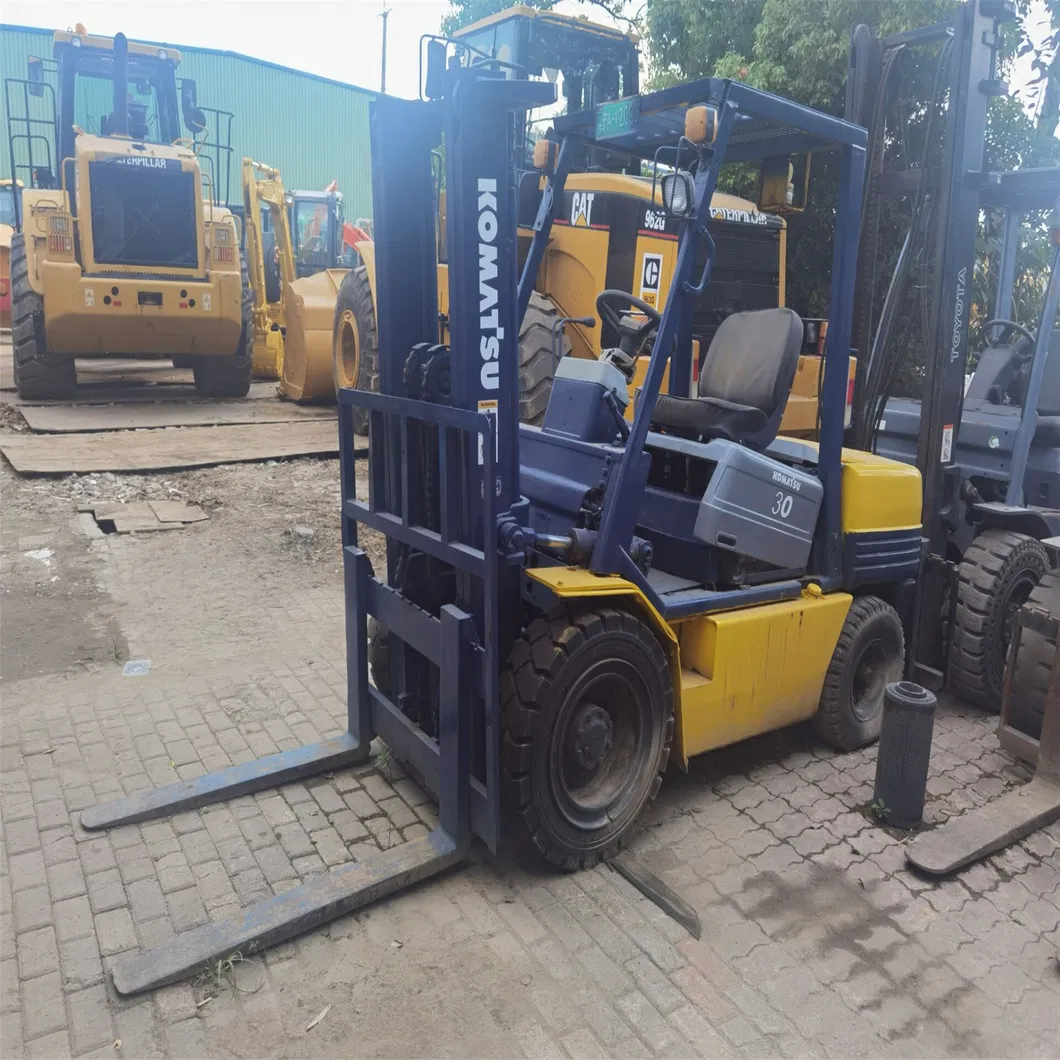 Used 3ton Mini Komatsu Forklift Fd30 Is on Hot Sale Fd40 Fd20