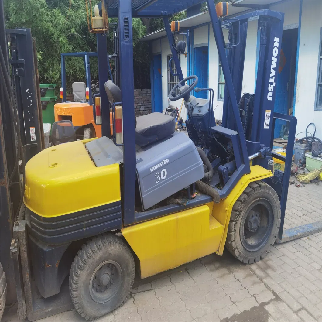 Used 3ton Mini Komatsu Forklift Fd30 Is on Hot Sale Fd40 Fd20