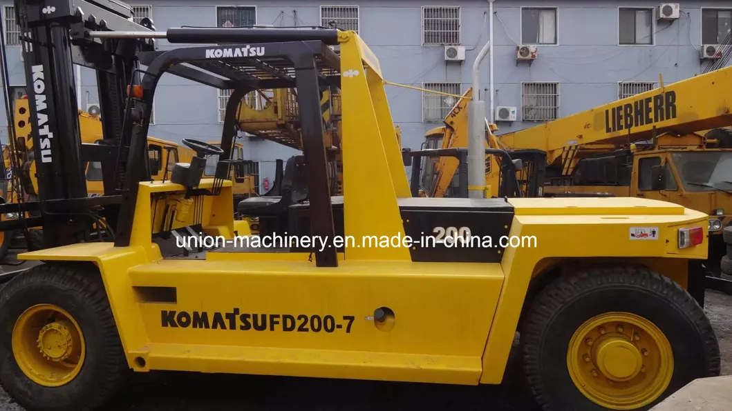 Used Komatsu Forklift Fd200 (20T) Original Japan