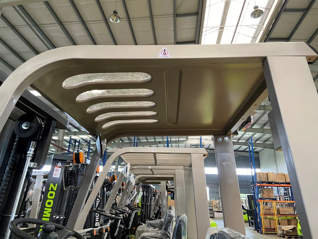 Zoomlion Factory Rubber Tires Diesel Fork Lift 3 Ton with Optional Attachment